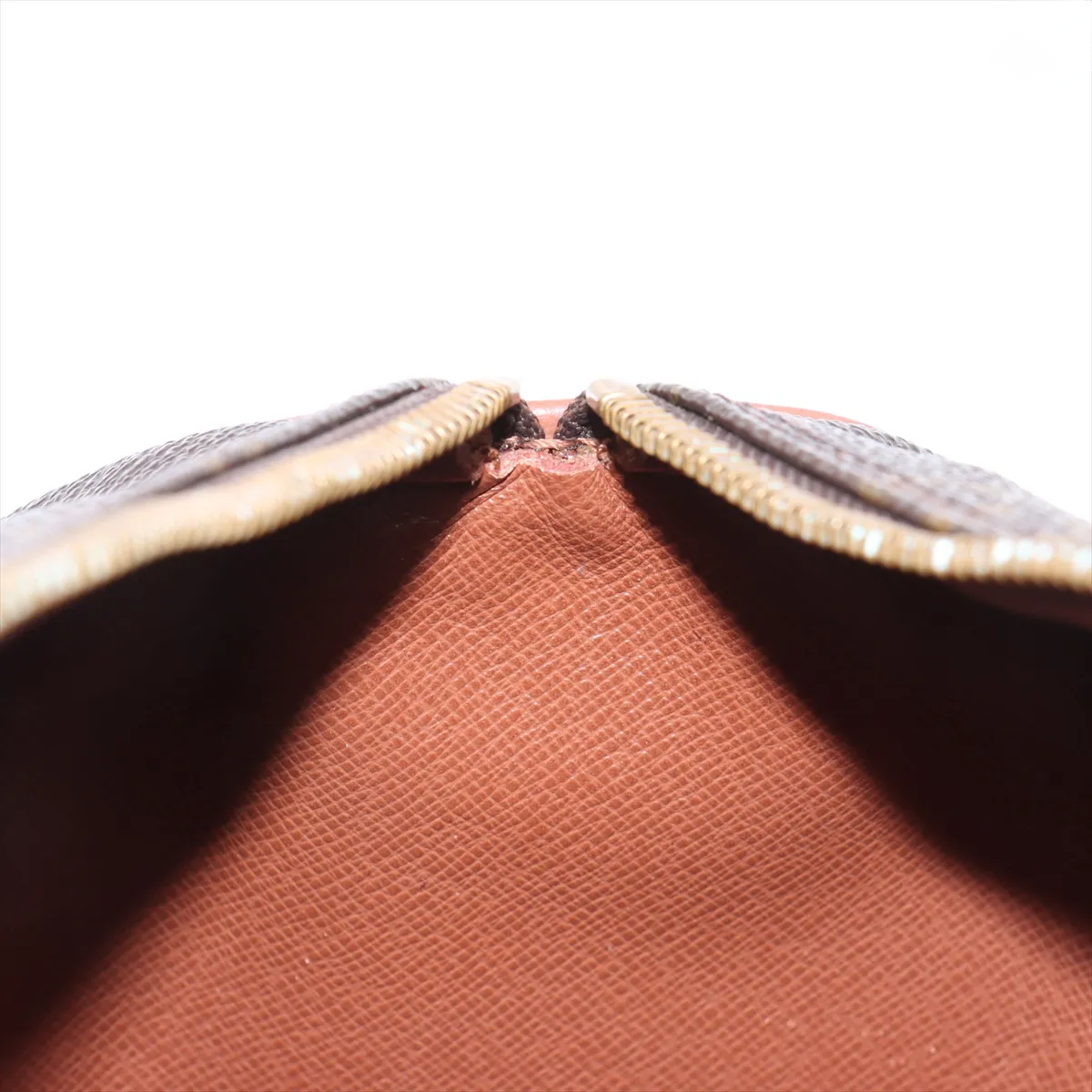 Louis Vuitton Papillon 26