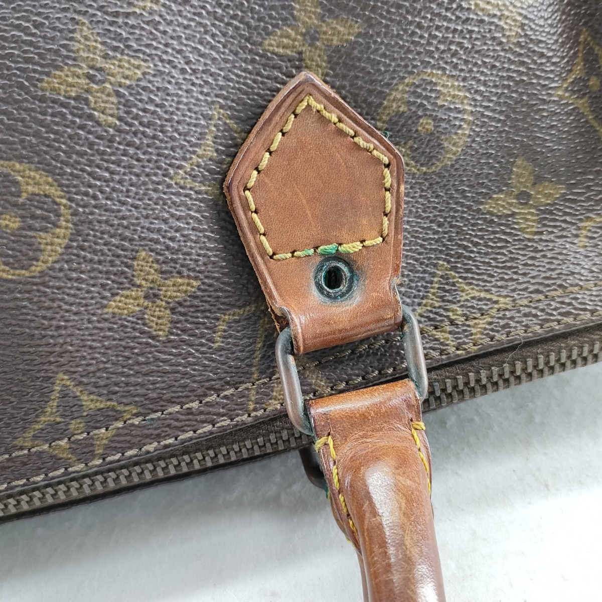 Louis Vuitton Speedy 30