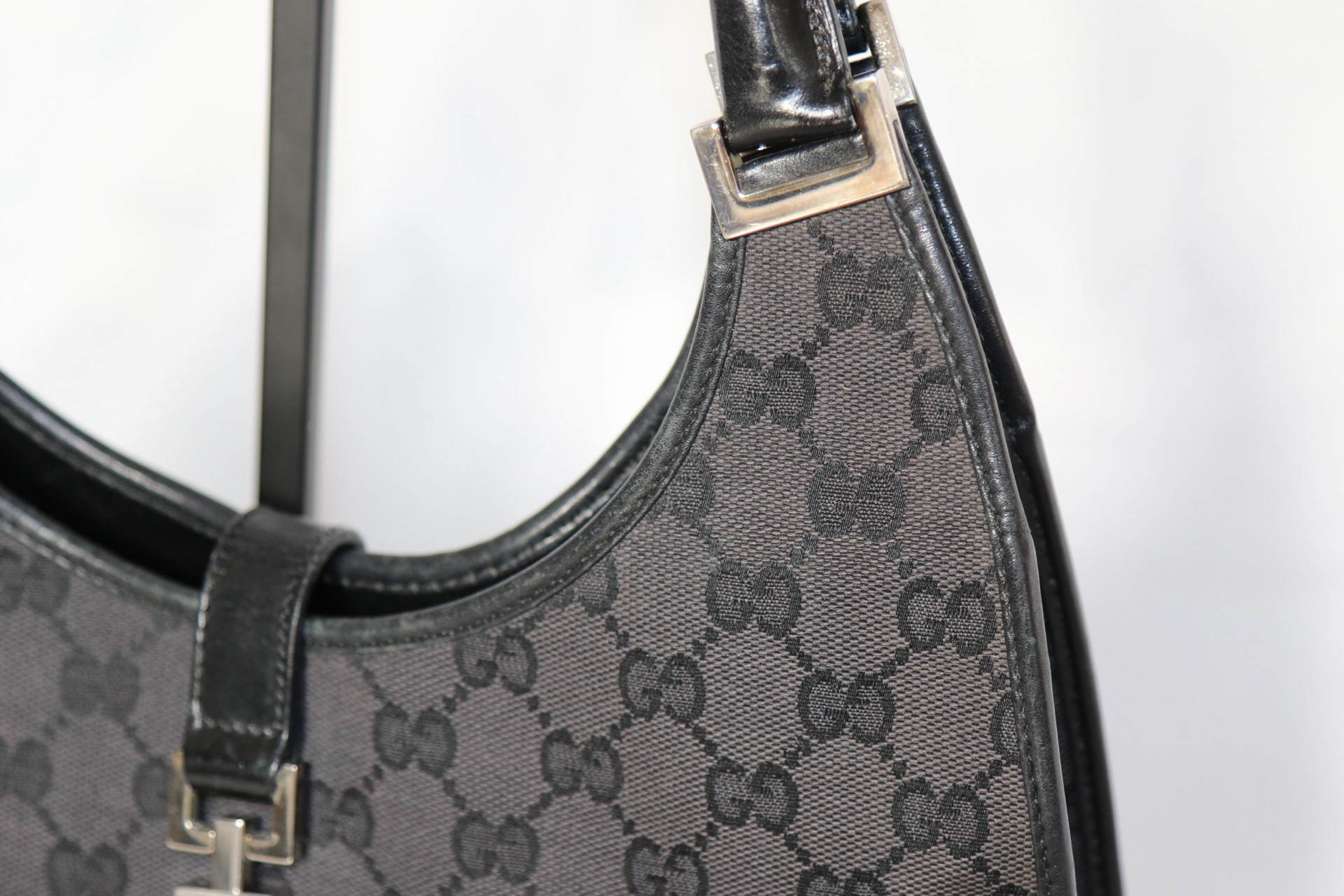 Gucci GG Jackie Bardot bag