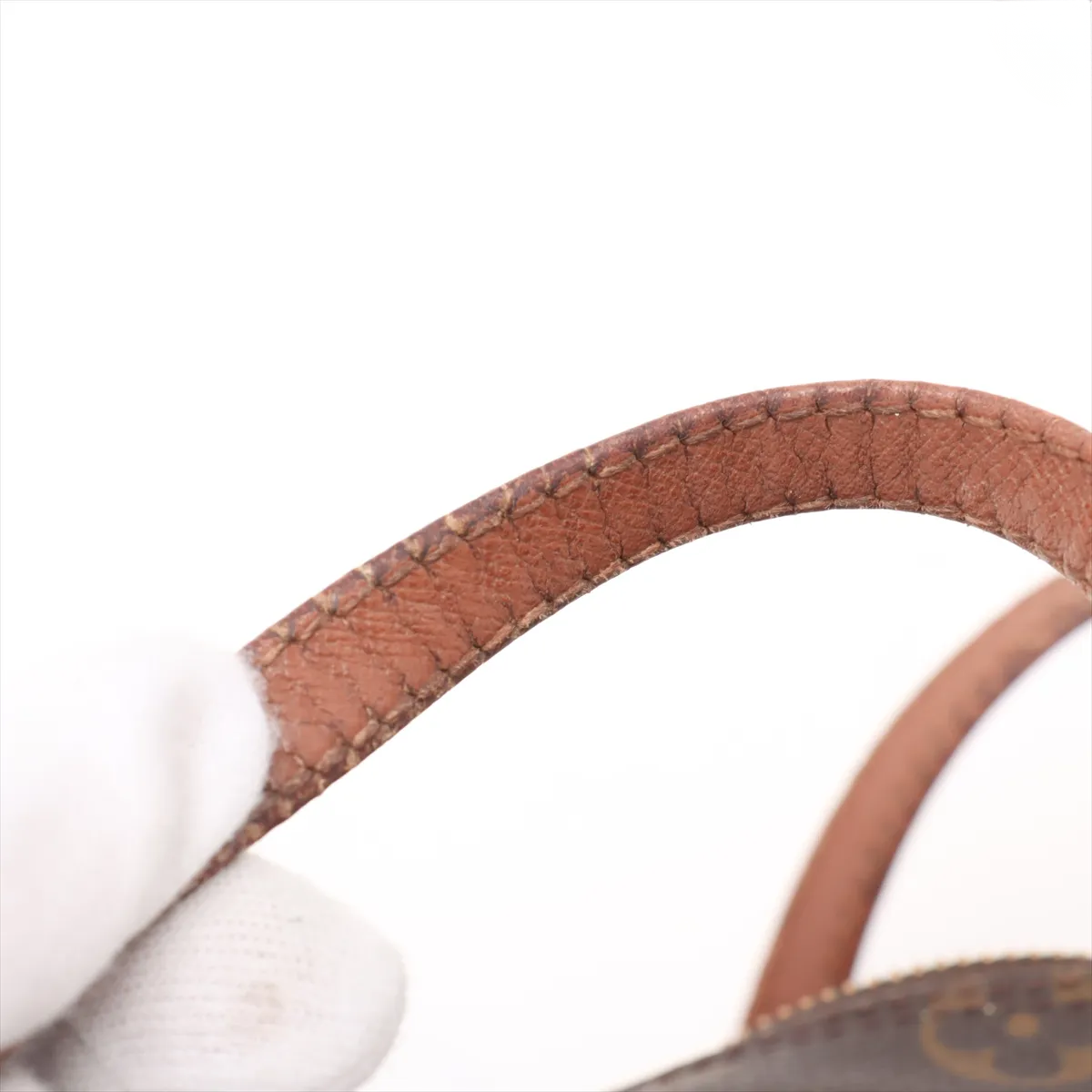 Louis Vuitton Papillon 26