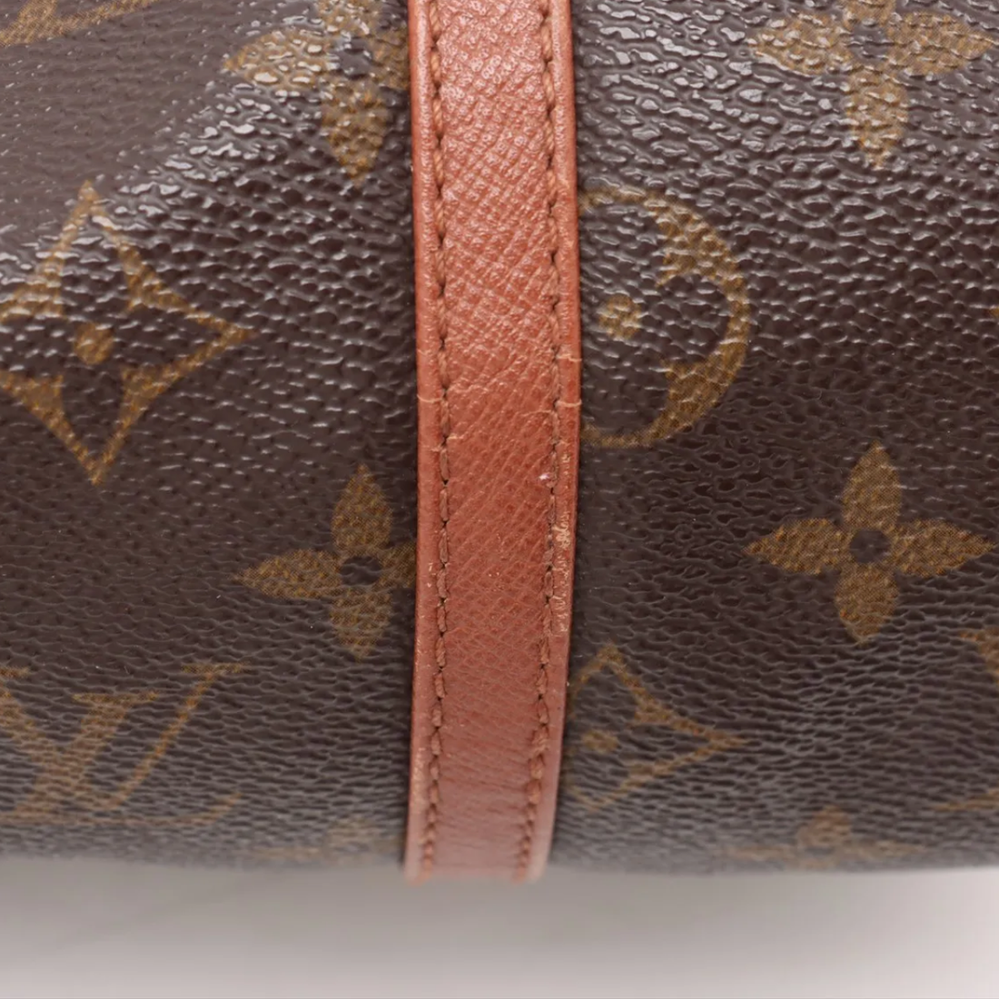 Louis Vuitton Papillon 26
