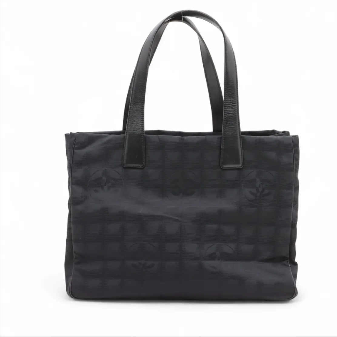 Chanel New Travel Line Nylon x Leather Tote Bag Zwart