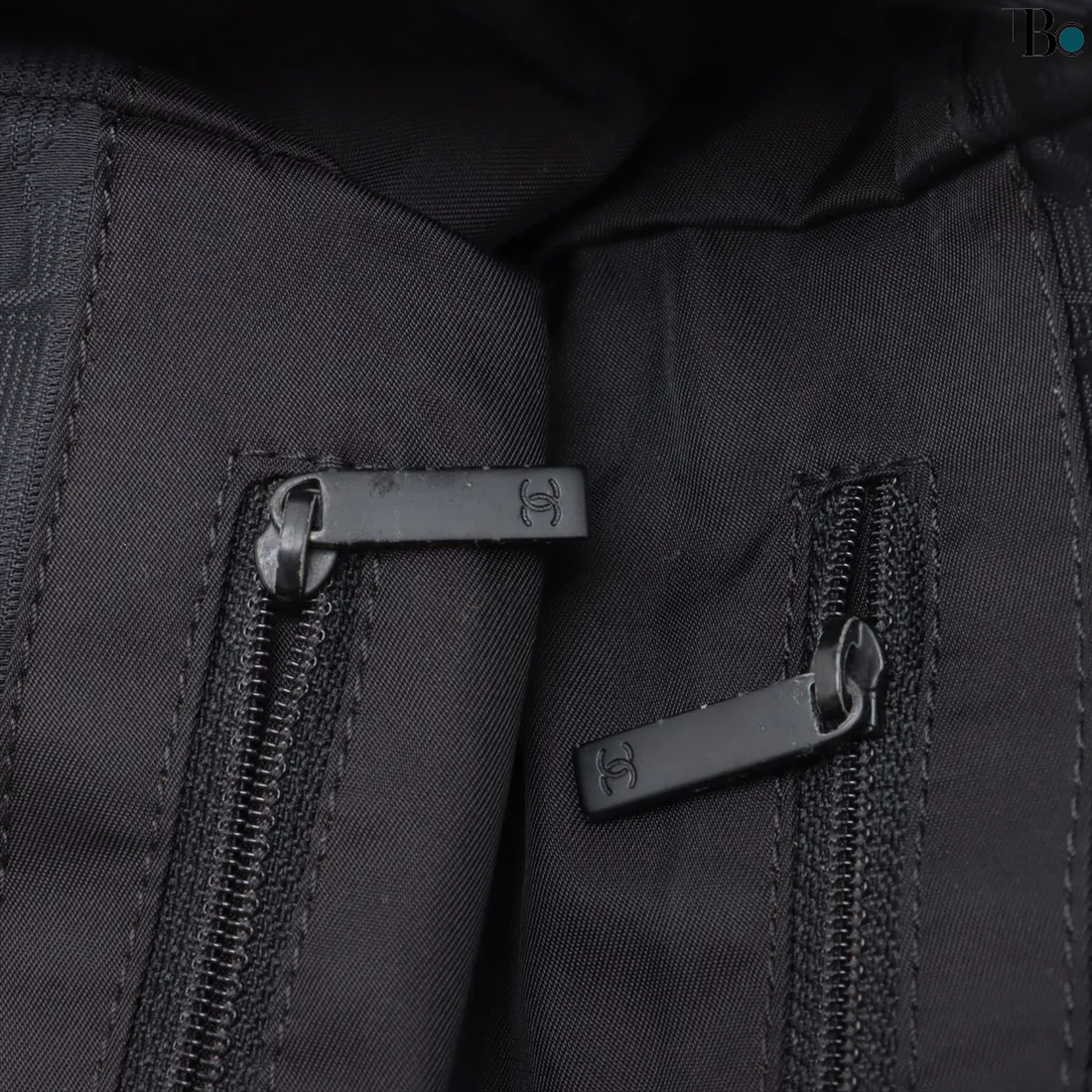 Chanel New Travel Line Nylon x Leather Tote Bag Zwart