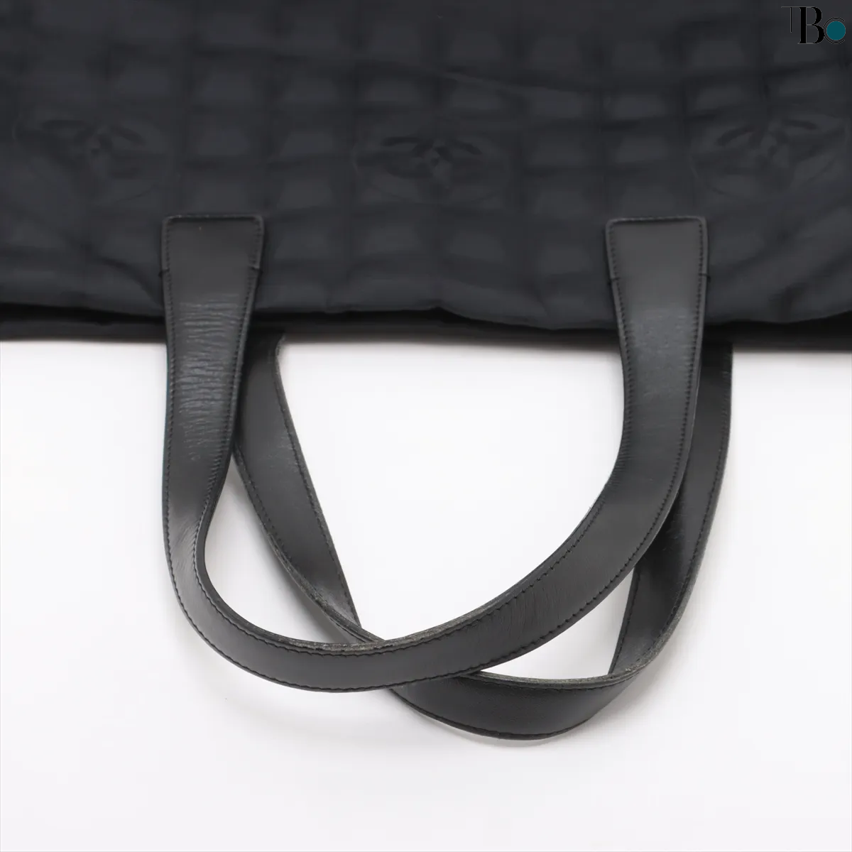 Chanel New Travel Line Nylon x Leather Tote Bag Zwart