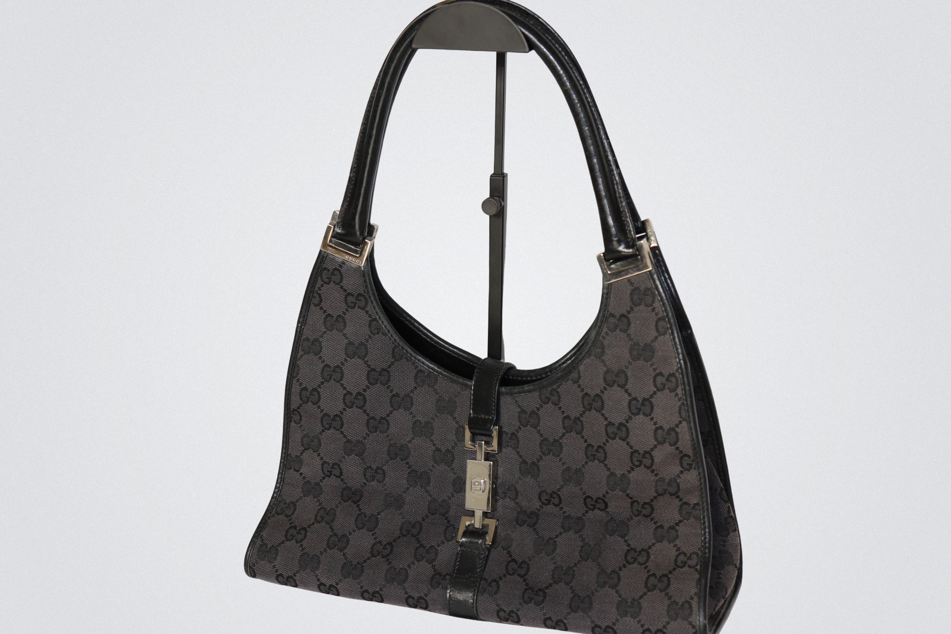 Gucci GG Jackie Bardot bag