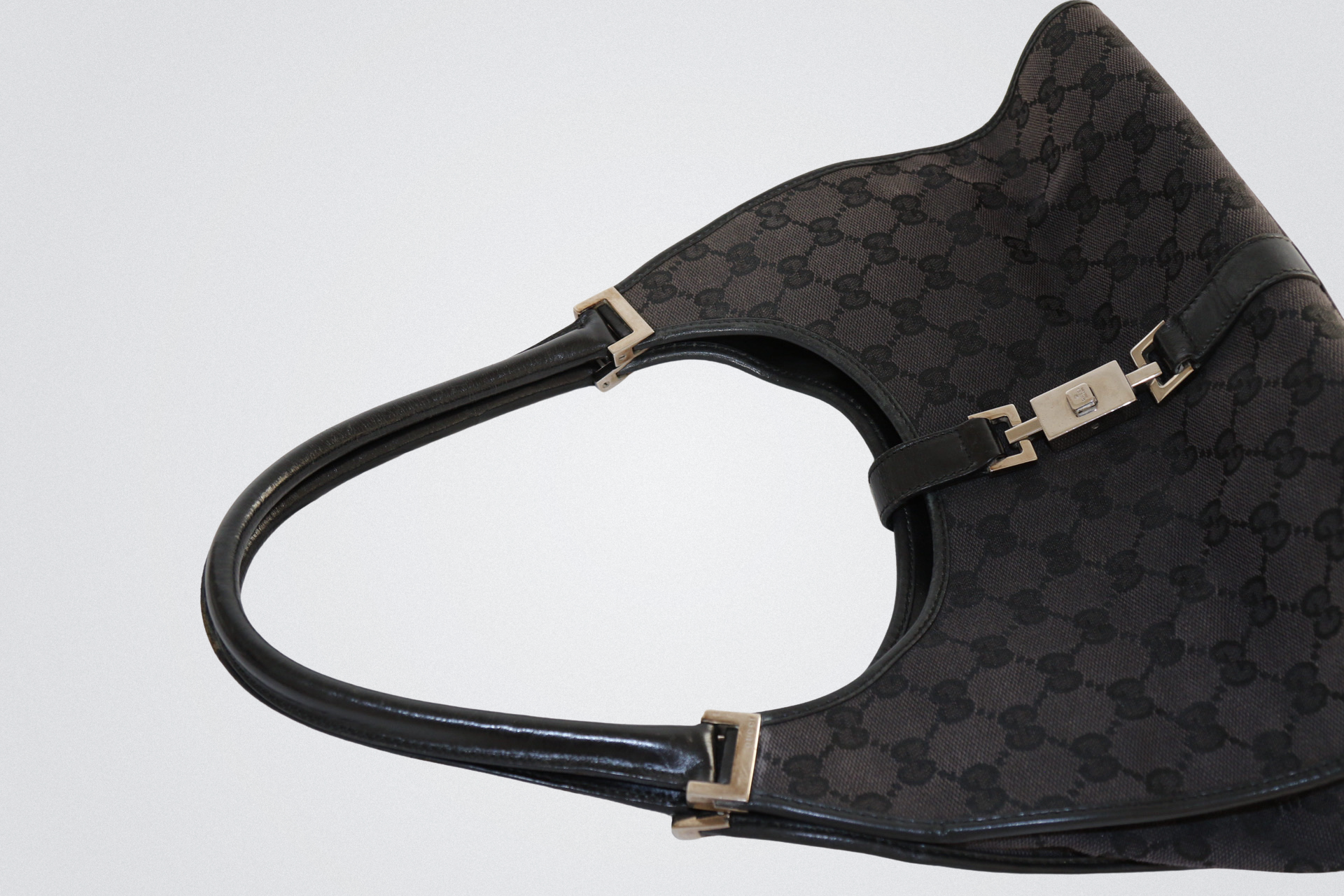 Gucci GG Jackie Bardot bag