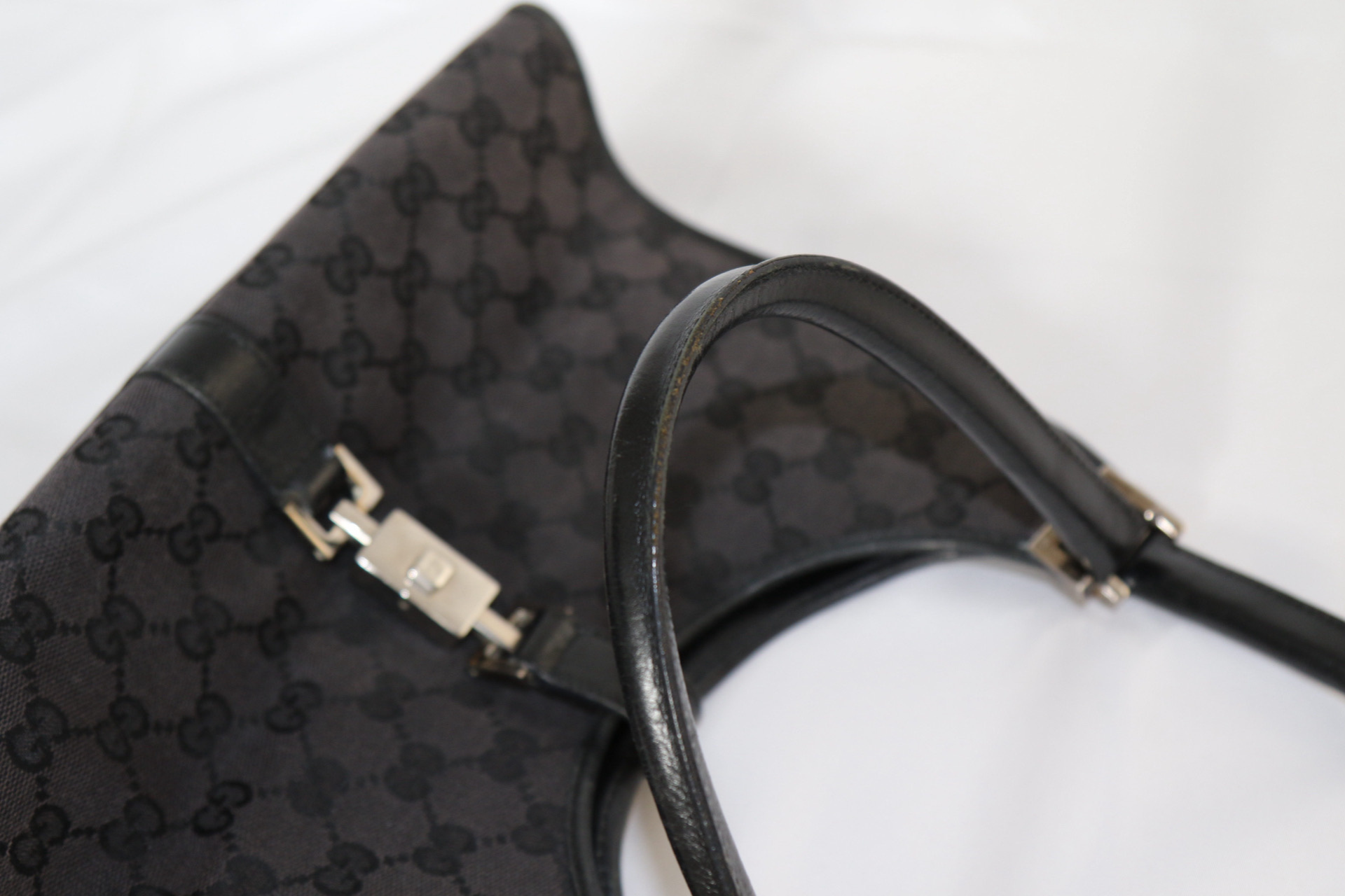 Gucci GG Jackie Bardot bag