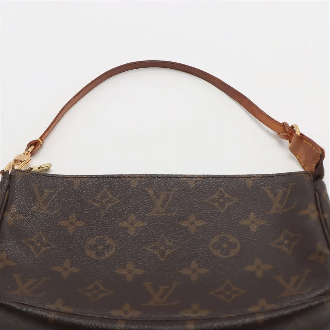 Louis Vuitton Pochette accessoir